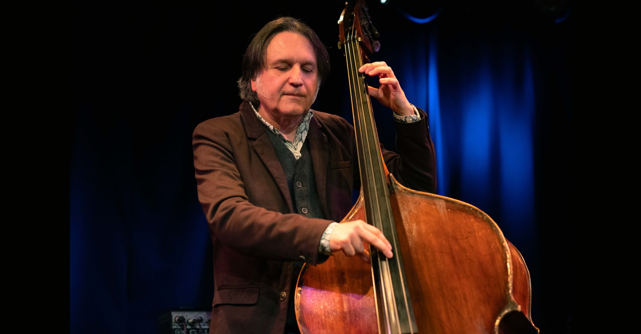 SIMON MARY : “LA MUSIQUE OCCIDENTALE N’EST PAS AU CENTRE DU MONDE.”