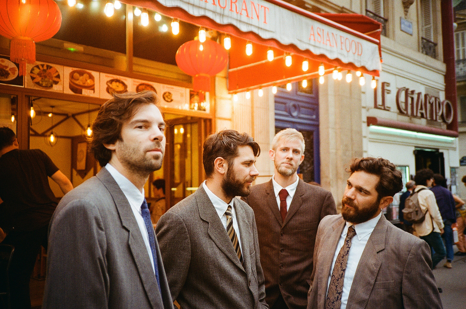 THE MOOD FOR LOVE DE FLASH PIG : ATMOSPHERE WONG KAR-WAI LE 26 NOVEMBRE