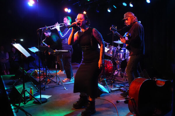 fpoitoupumpkinjubenefaybee-pannonica-110226@unoeilaucarre0007